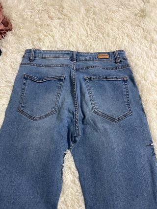 Jeans Pull&Bear sfrangiato in fondo