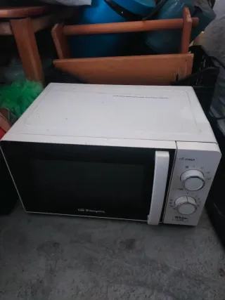 Microondas Orbegozo Blanco