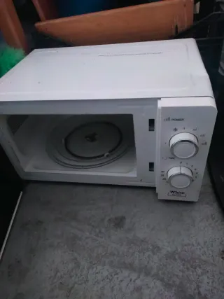 Microondas Orbegozo Blanco