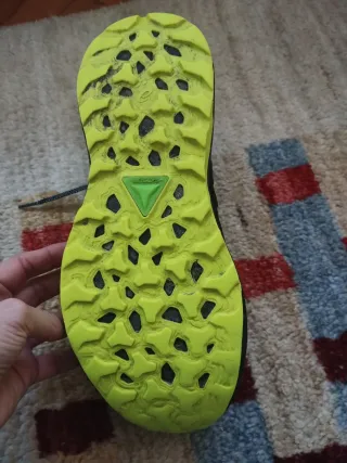 Asics Gel Trabuco 12 Goretex Negro/Amarillo