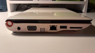Mini portátil Acer Aspire One ZG5