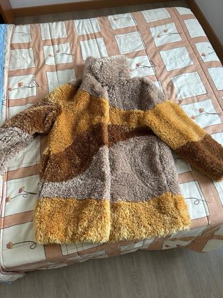 Abrigo Bershka patchwork