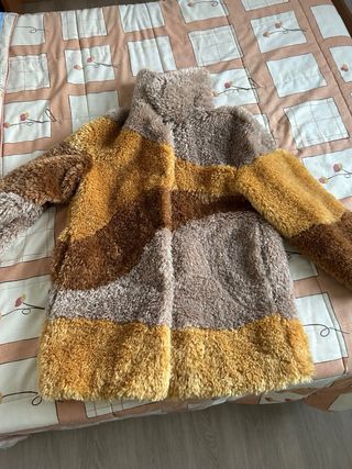 Abrigo Bershka patchwork