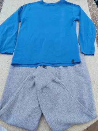 Conjunto camiseta y pantalón chándal T 10 años