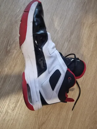 Zapatillas Jordan Stay Loyal 3 Negro Rojo