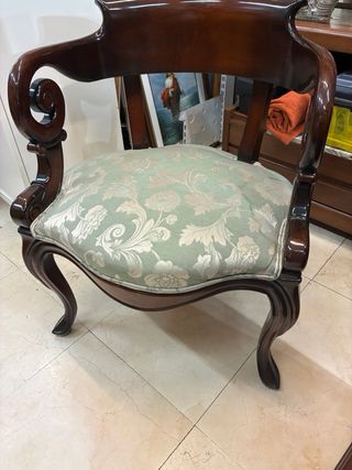 Sillón Madera Maciza Estilo Clásico