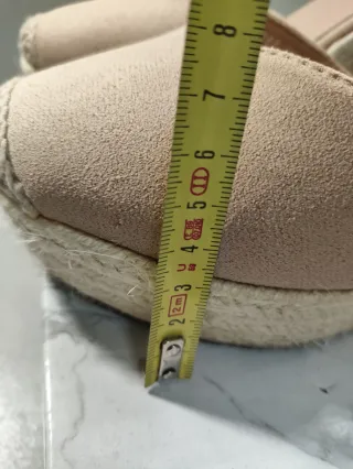 Sandalias cuña Bellamica Beige Talla 38