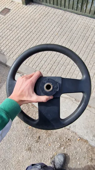 Volante Citroën AX GT