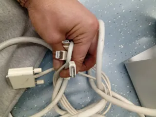 Monitor Cinema Display HD apple 22"