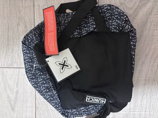 Mochila Munich Negra y Blanca