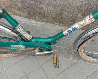 Bicicleta BH verde vintage