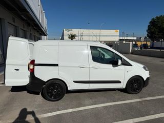 Ford Transit Courier 2017