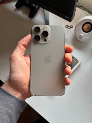 iPhone 15 Pro Max Titanio Natural