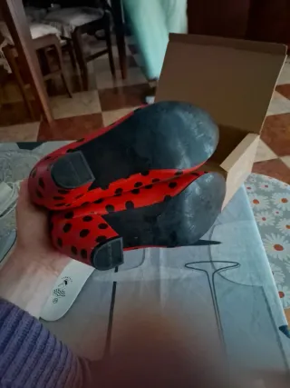 Zapatos Flamenco Sevillana Lunares Rojos