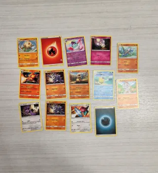 Pokemon  Mazzo 100 carte.dal 2016 al 2023.