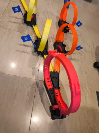 Hot Wheels Multi-Loop Race Off