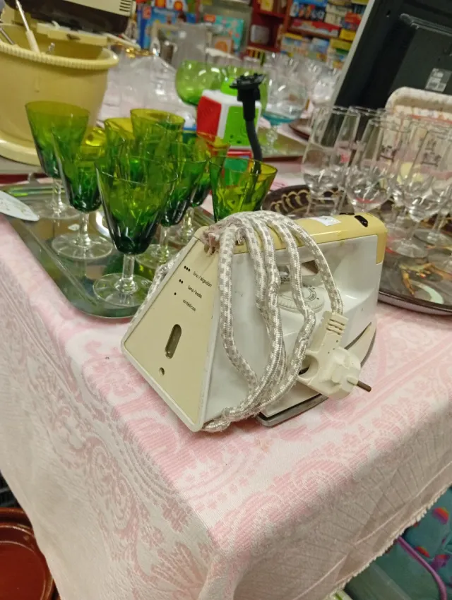 Plancha de ropa vintage
