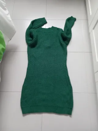 Vestido de lana mas bufanda talla M.