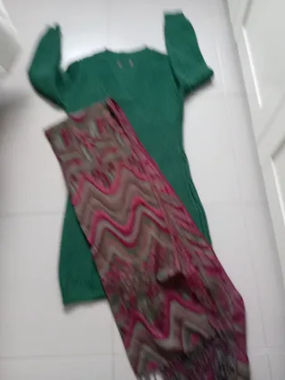 Vestido de lana mas bufanda talla M.