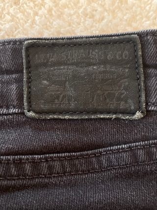 Levi's 711 Skinny W28 L34 Talla S