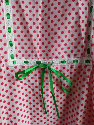 Disfraz "Madrileña "niña lunares rosa