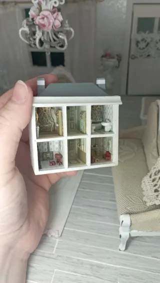 Micro Casa Illuminata Dollhouse 1:12