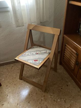 Silla plegable de madera y tela
