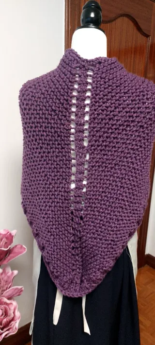 Toquilla tejida a mano morada