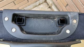 Maleta mediana negra con ruedas