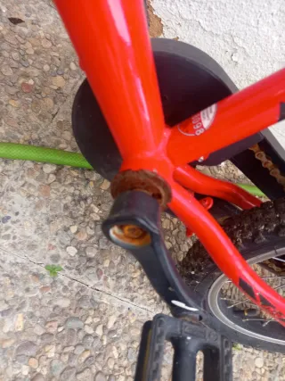 Bicicleta infantil roja JUVENTI