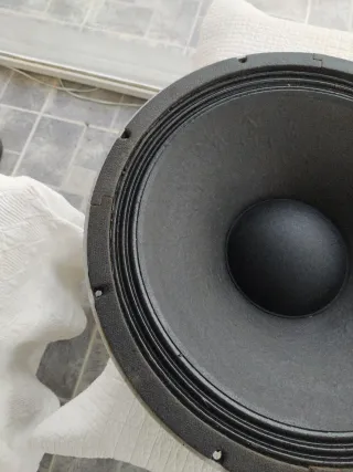 Celestion 18 altavoz