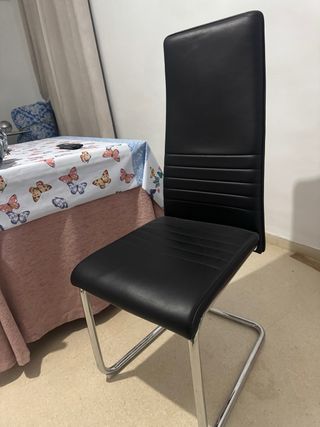 Sedie da pranzo nere e argentate