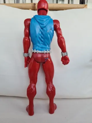 Figura Spider-Man Scarlet 30cm Hasbro 2016