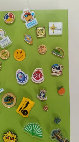 Lote de Pins Antigos Coleção