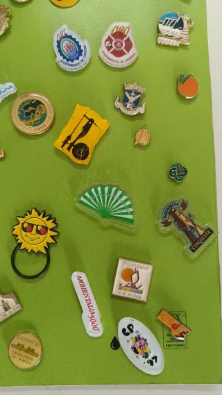 Lote de Pins Antigos Coleção