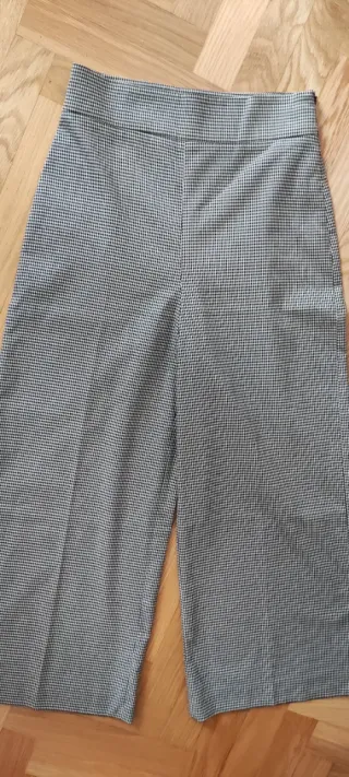 Pantalones anchos Zara