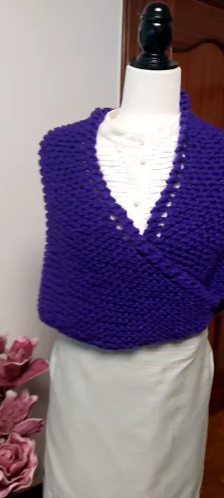 Toquilla tejida a mano morada