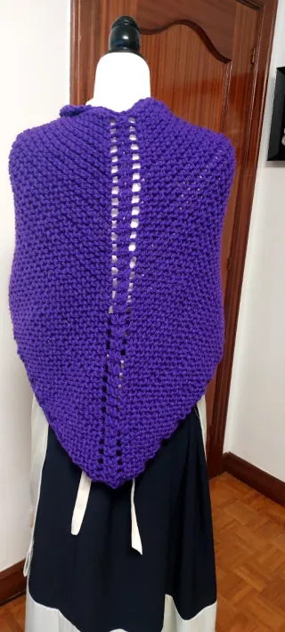 Toquilla tejida a mano morada