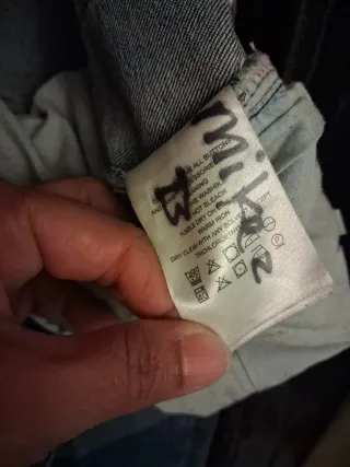 Pantalones vaqueros Versace con logo