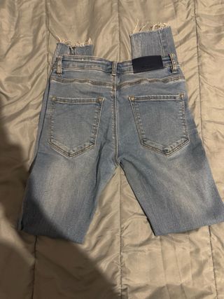 Pantalones vaqueros talla 34