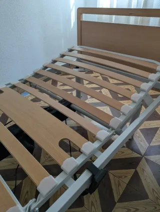 Cama articulada eléctrica madera y metal
