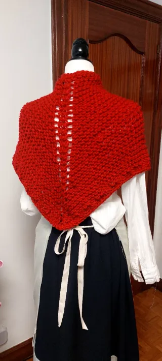 Toquilla roja hecha a mano