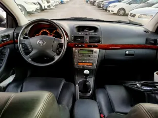 Toyota Avensis 2005