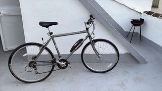 Bicicleta Híbrida Specialized