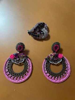 Traje de flamenca  granate.