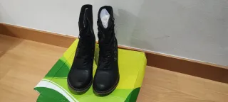 Botines negros forrados NUEVOS