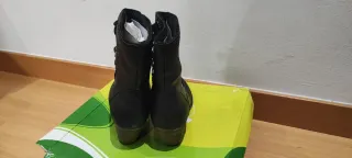 Botines negros forrados NUEVOS