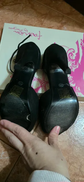 Zapatos de tacón ante negro  Talla 36