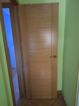 Puerta de madera interior