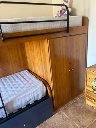 Literas y Armario Madera y Metal